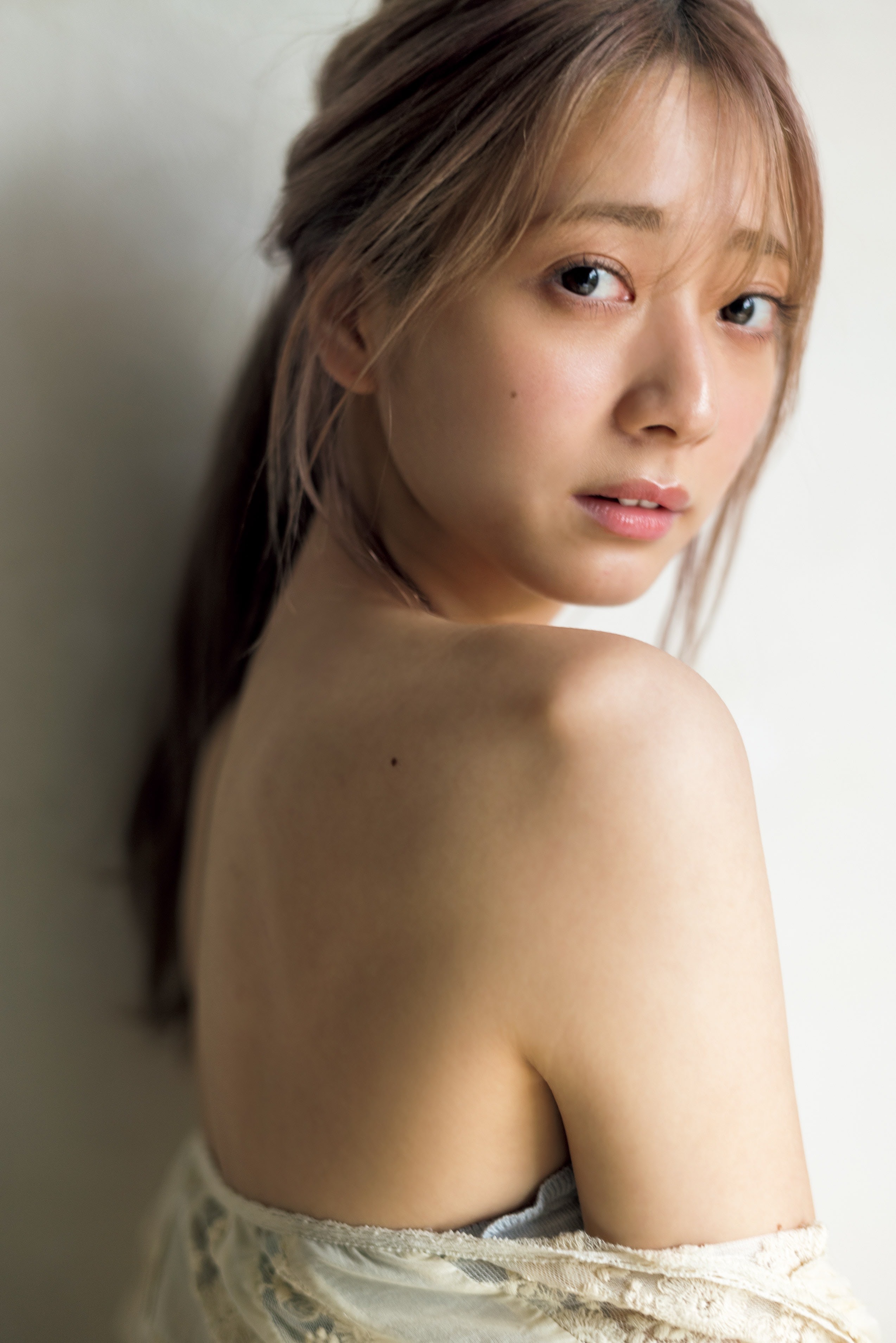 山口はのん 最新グラビア含む水着画像 9枚目