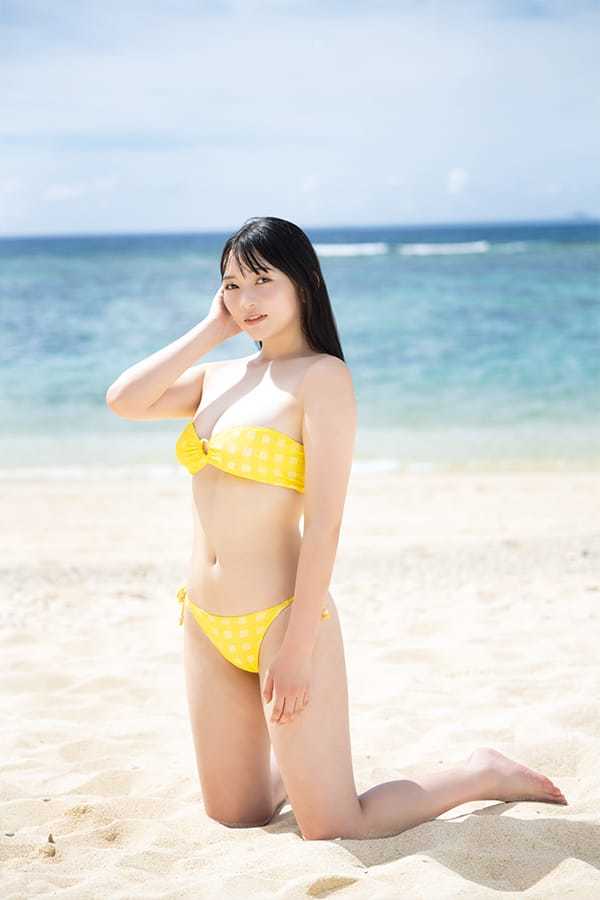 佐山すずか【水着画像グラビア ホワイトボインカップ優勝!!!! 今もっとも 弾んでる 18歳!! - 芸能アイドルモデル女優水着画像集 4枚目