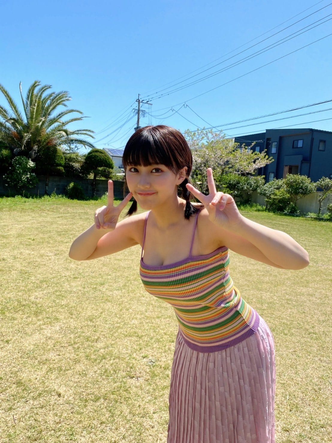 田中美久【水着画像グラビア 夏の太陽のようにキラキラ輝くみくりんの笑顔は最高 - 芸能アイドルモデル女優水着画像集 13枚目