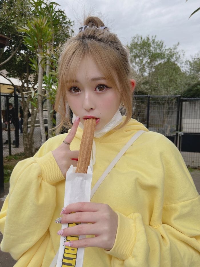 ゆうちゃみ【水着画像 ピュアだからギャルなんだ - 芸能アイドルモデル女優水着画像集 21枚目
