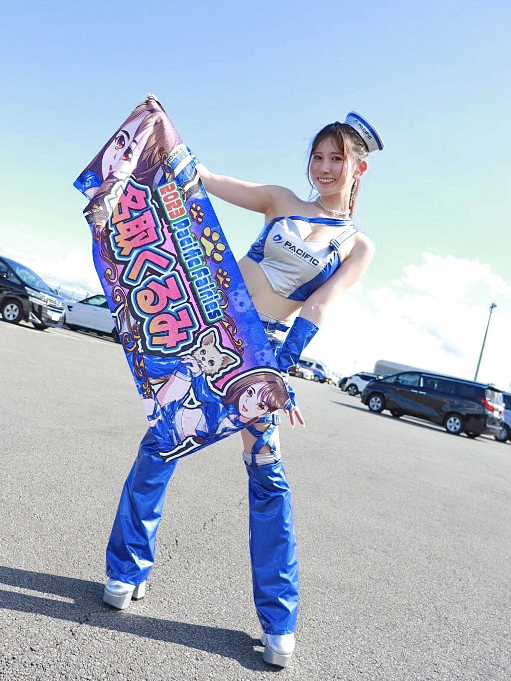 名取くるみ【水着画像 日本レースクイーン大賞グランプリ - 芸能アイドルモデル女優水着画像集 17枚目