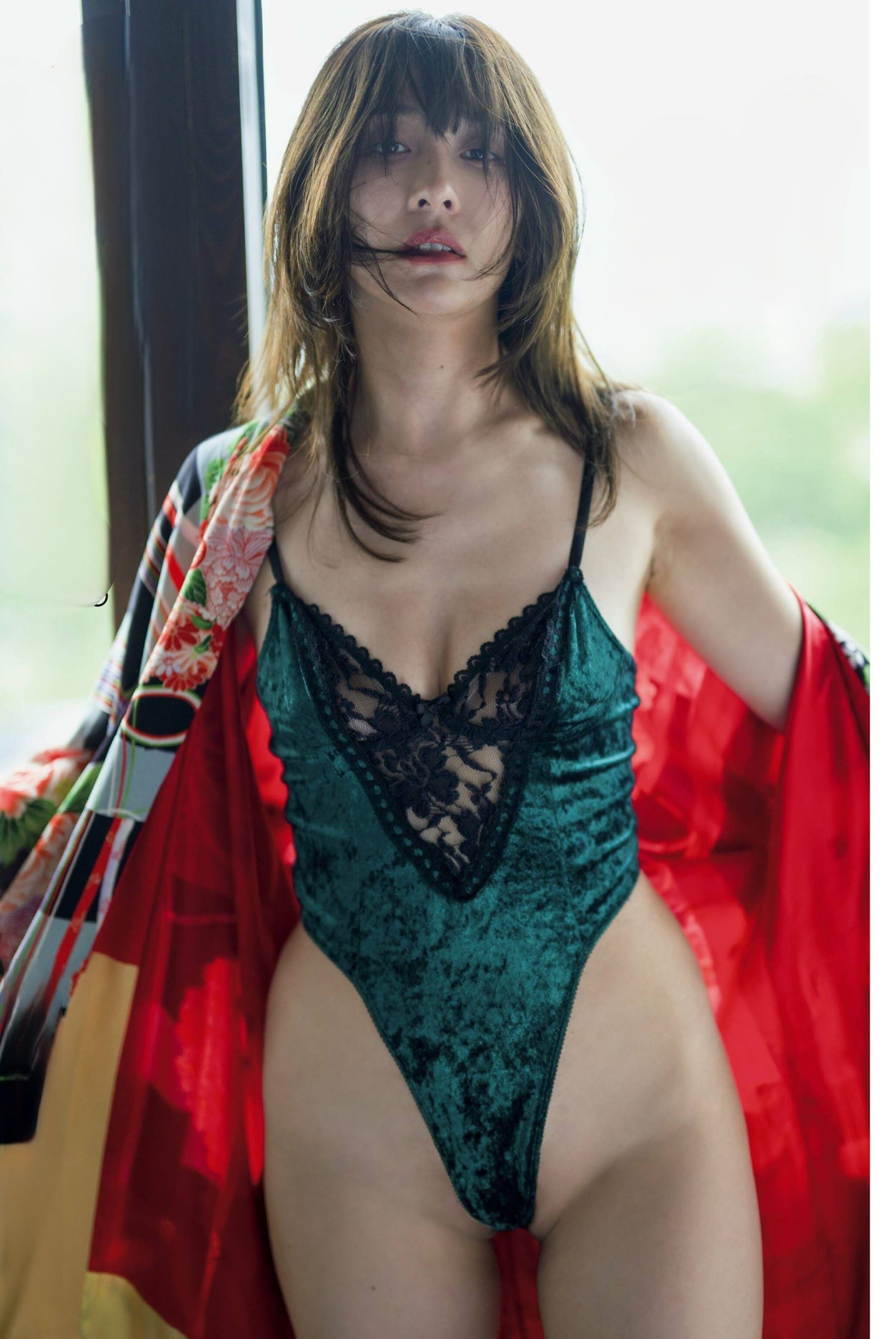 山崎真実 この劇的なる女 水着 ランジェリー 下着 - 芸能アイドルモデル女優水着画像集 6枚目