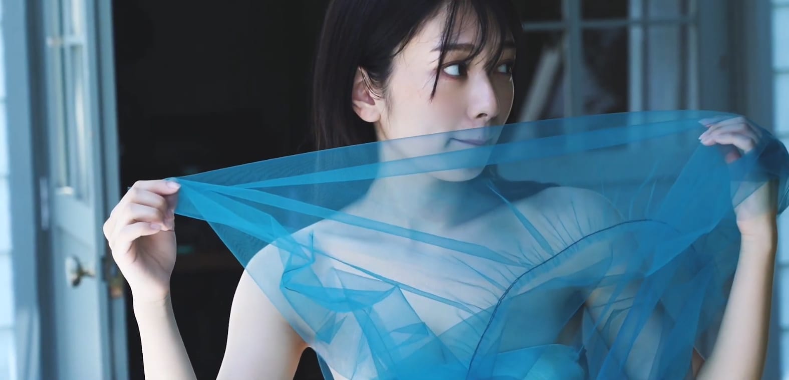 長月翠【水着画像 グラビア 女優 歌手として活躍する彼女 - 芸能アイドルモデル女優水着画像集 10枚目