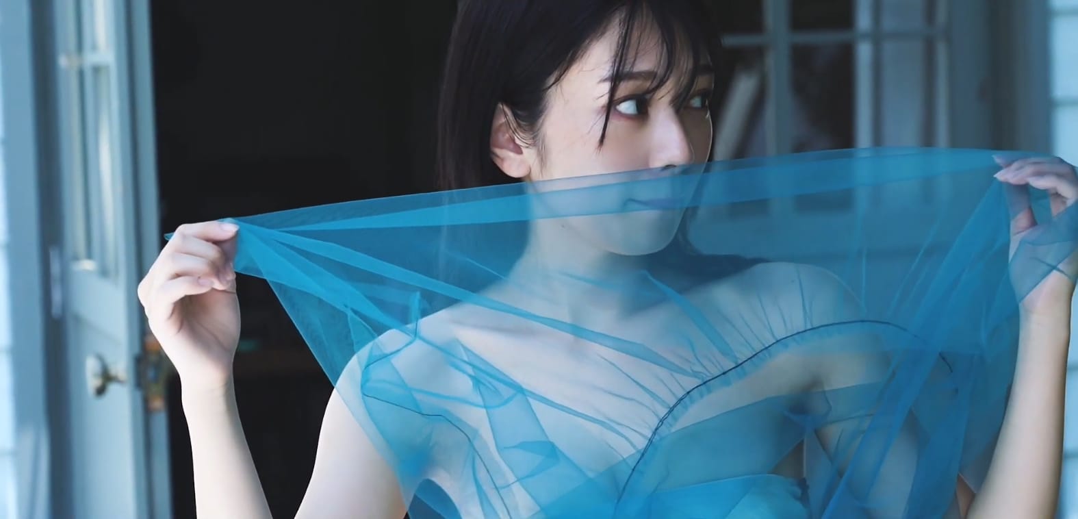 長月翠【水着画像 グラビア 女優 歌手として活躍する彼女 - 芸能アイドルモデル女優水着画像集 11枚目