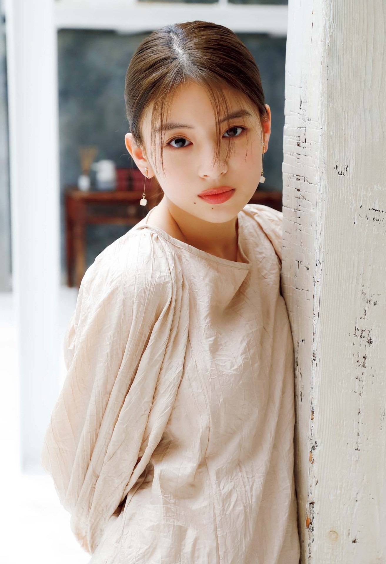 出口夏希 最新グラビア画像 7枚目