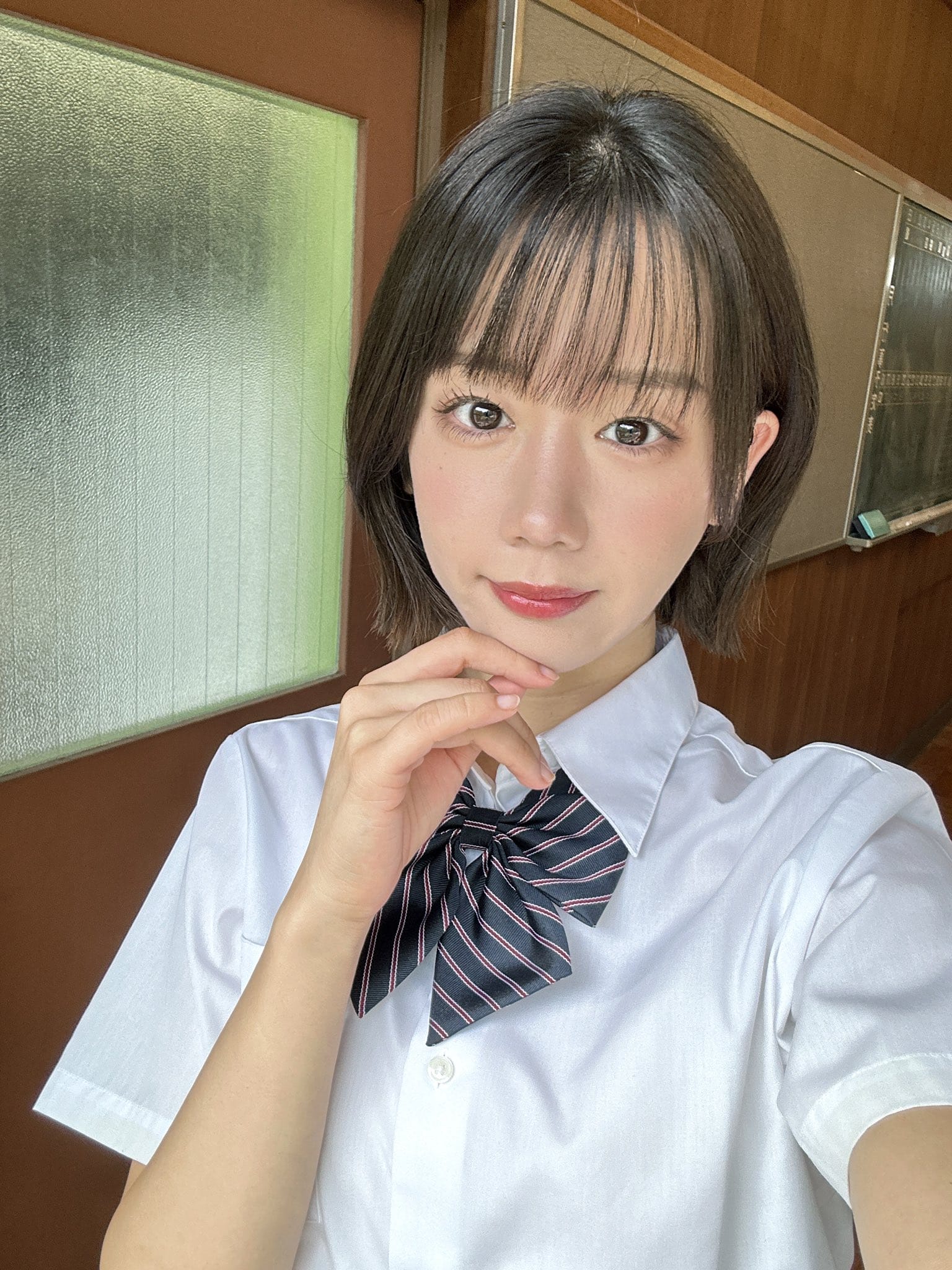 新唯那【水着画像 須川天心のボクシングデビュー戦で バズったリングガール - 芸能アイドルモデル女優水着画像集 24枚目