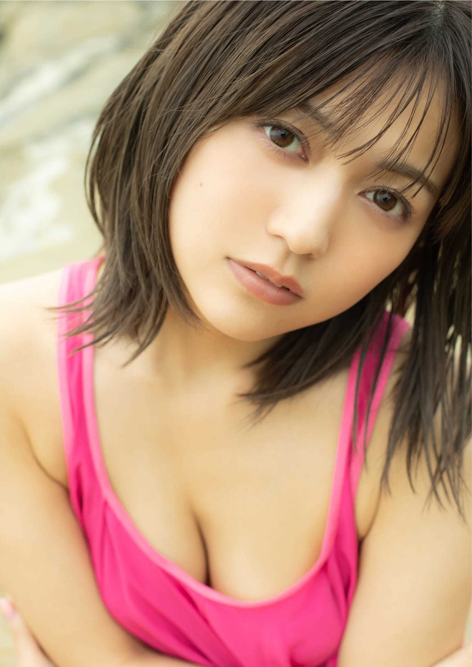 中村歩加【水着画像 可愛すぎるゲーマー - 芸能アイドルモデル女優水着画像集 1枚目