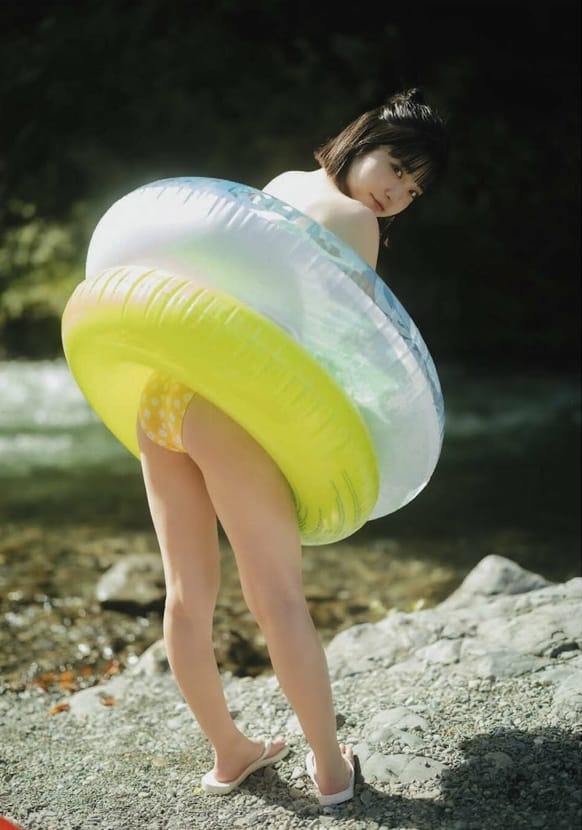 芸能アイドルモデル女優水着画像集 28枚目
