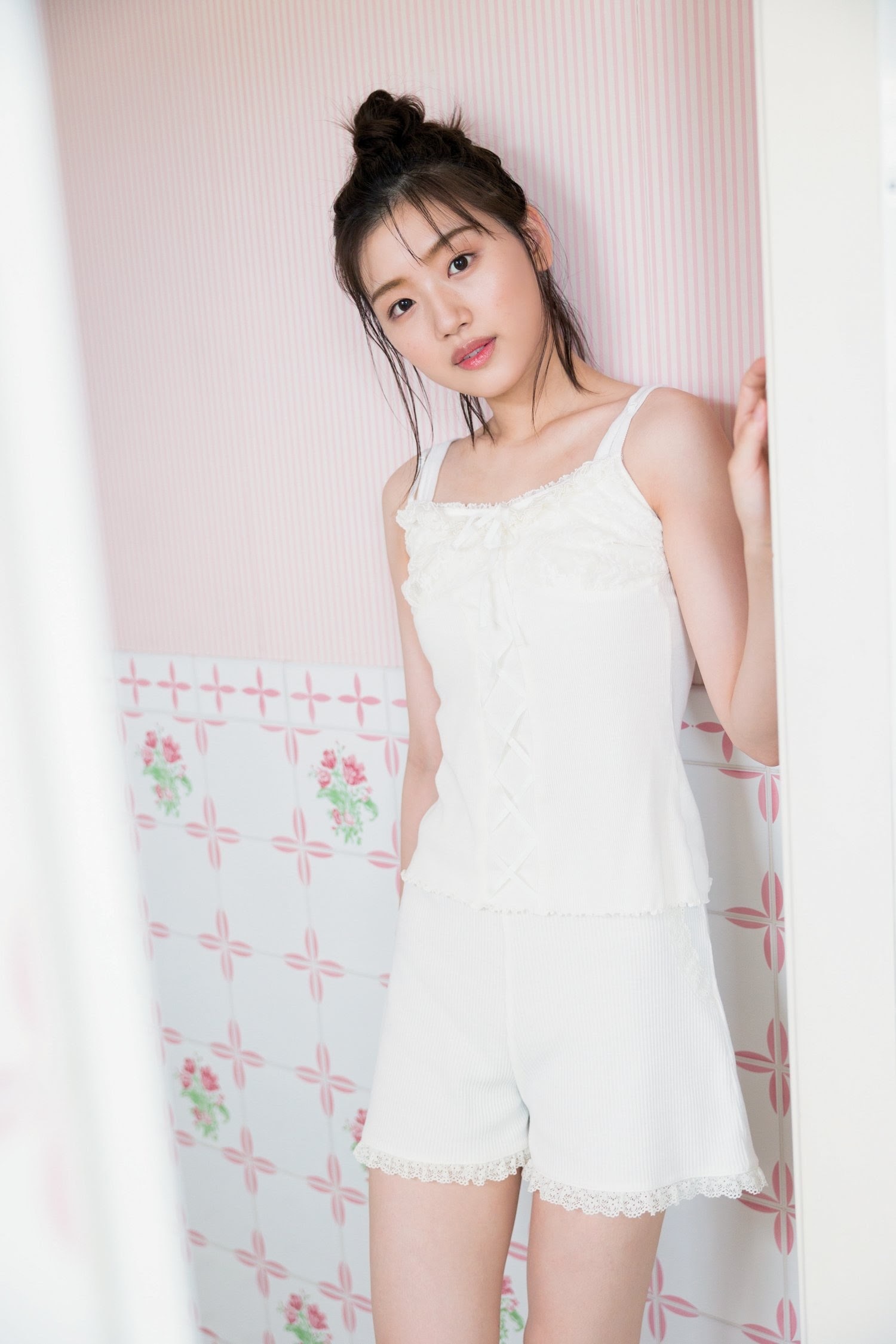 佐々木美玲 最新グラビア水着画像② 27枚目