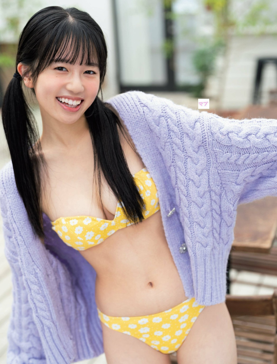 正鋳真優(AKB48)最新グラビア水着画像 4枚目