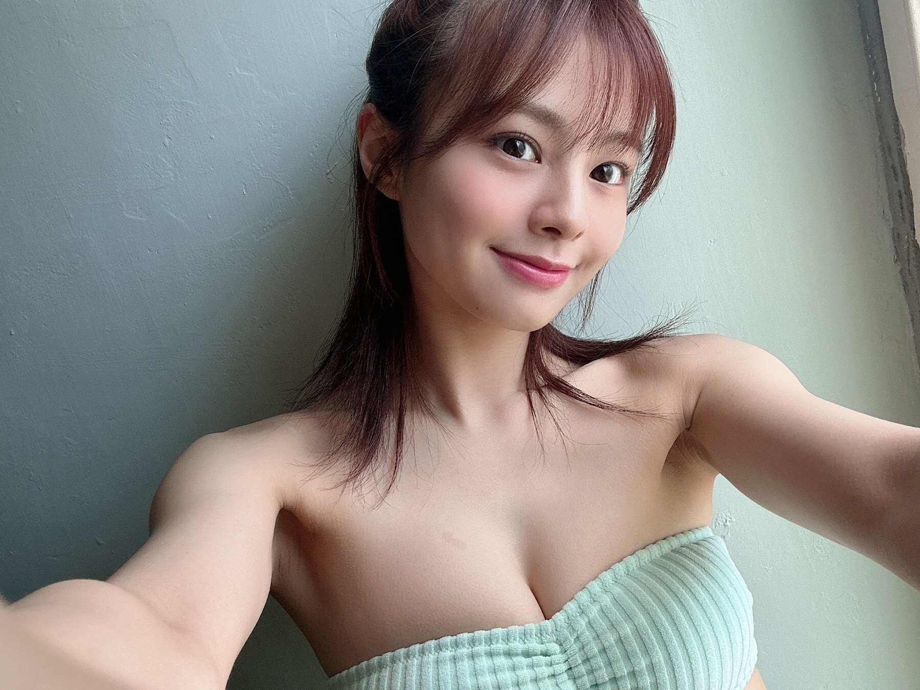 本間日陽 最新グラビア水着画像② 16枚目