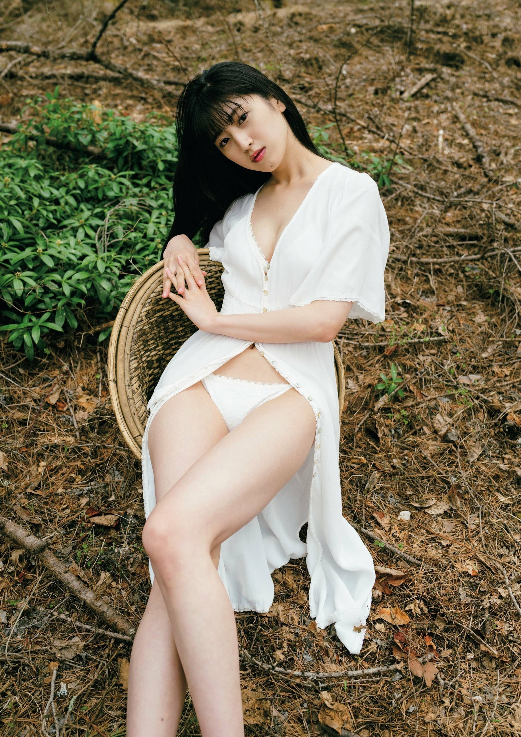 青木胡杜音 最新グラビア含む水着画像 19枚目