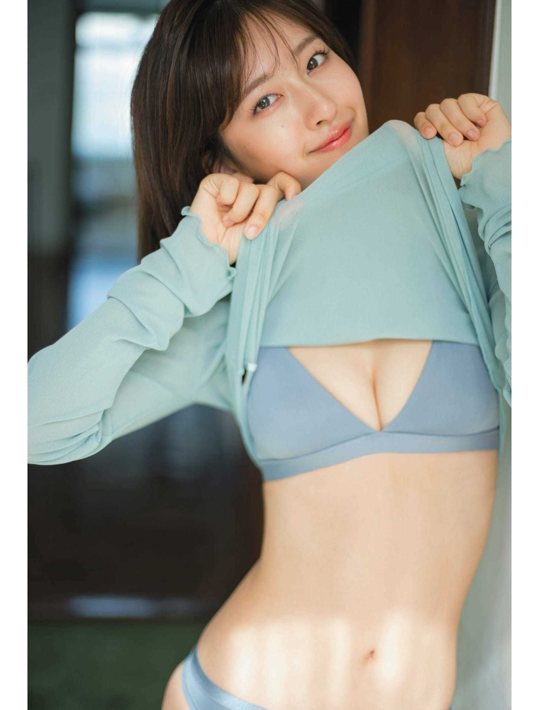 芸能アイドルモデル女優水着画像集 5枚目