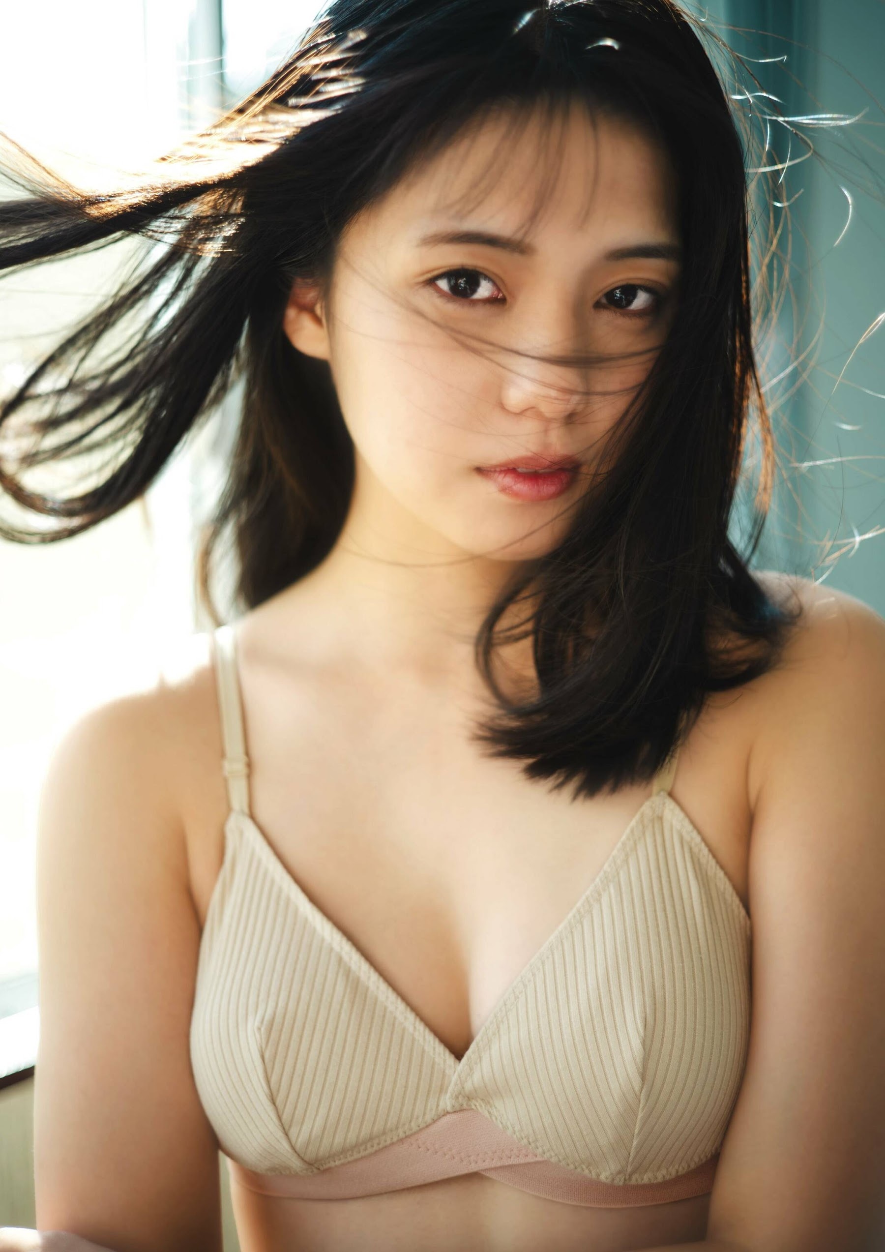 松島かのん 最新グラビア水着画像 21枚目