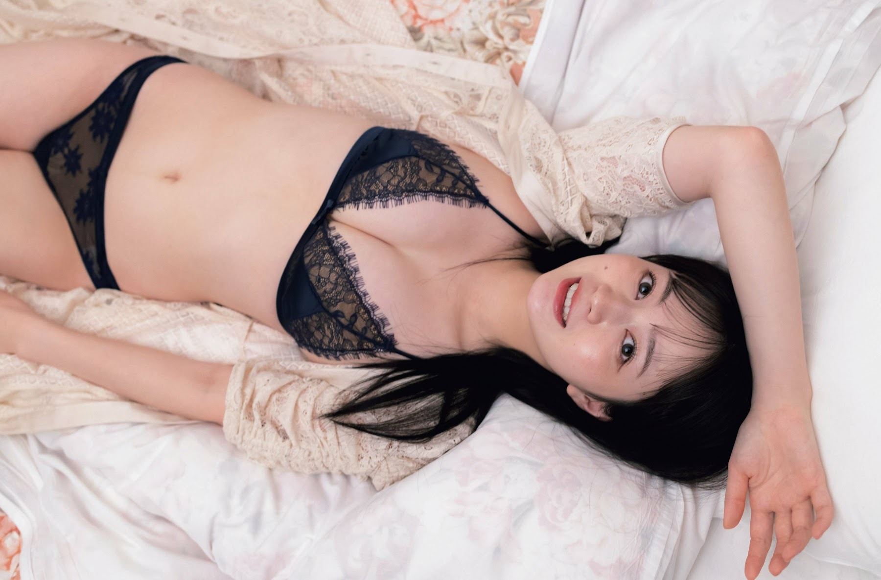 芸能アイドルモデル女優水着画像集 5枚目