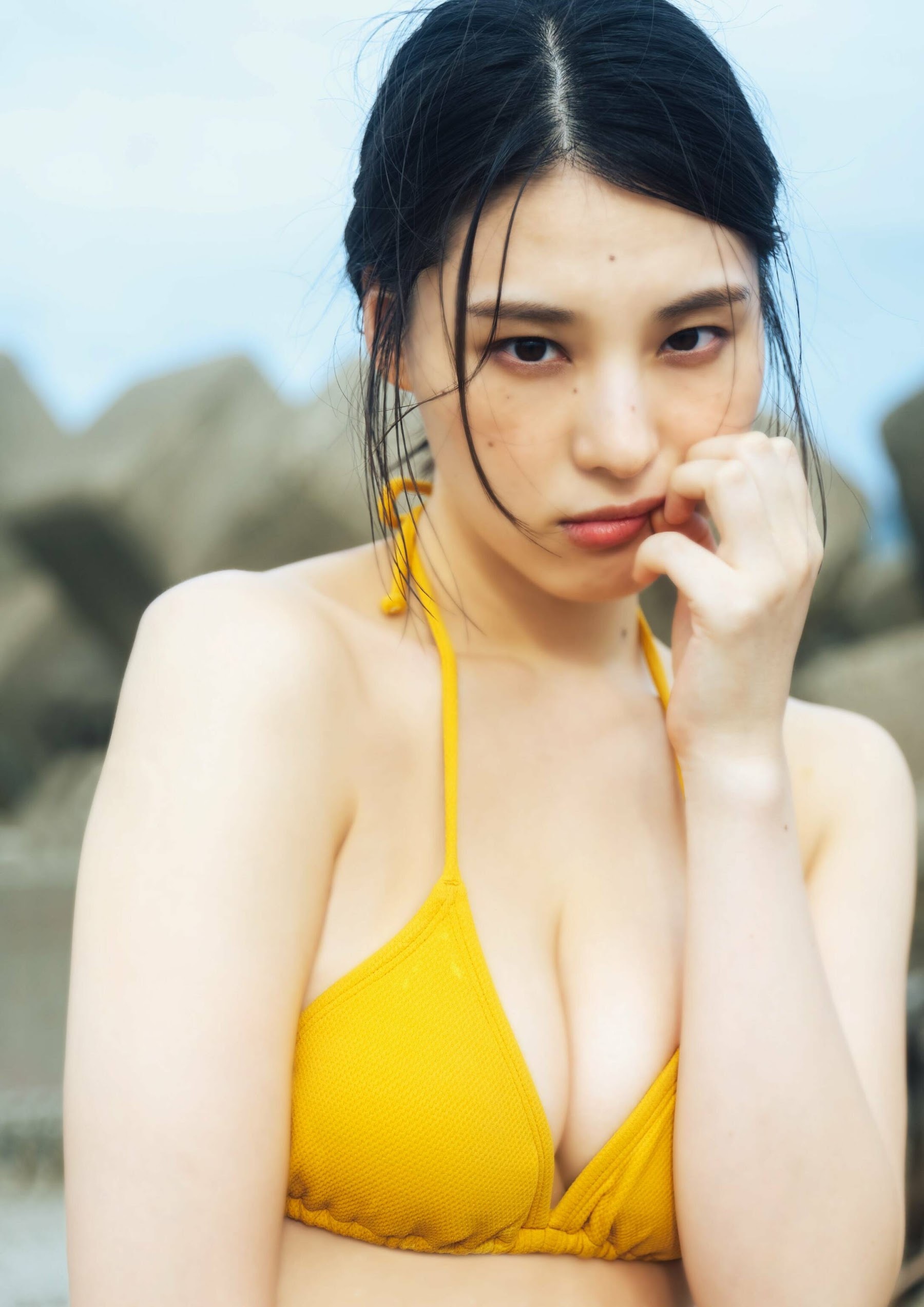 相楽伊織 最新グラビア水着画像③ 5枚目