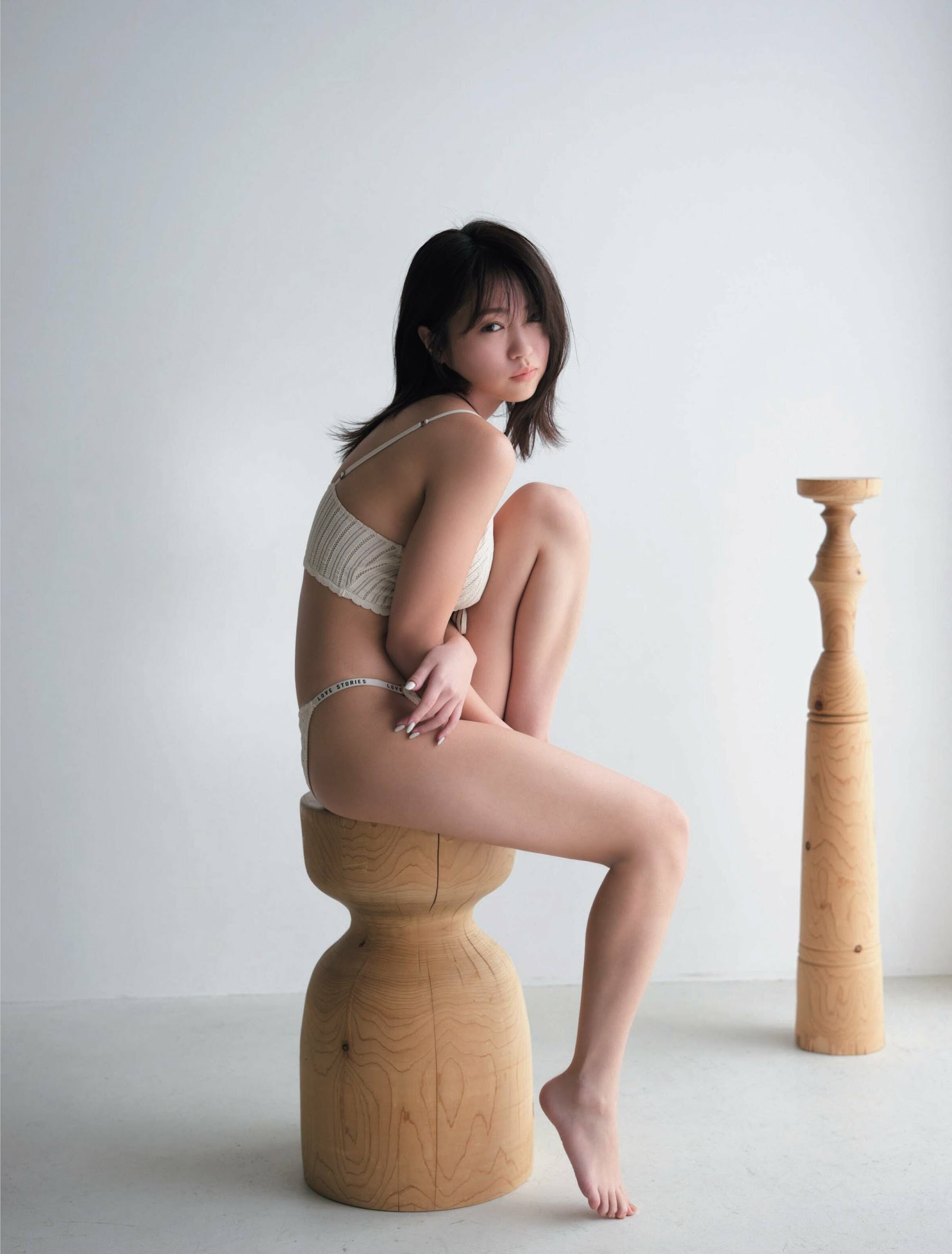 芸能アイドルモデル女優水着画像集 4枚目