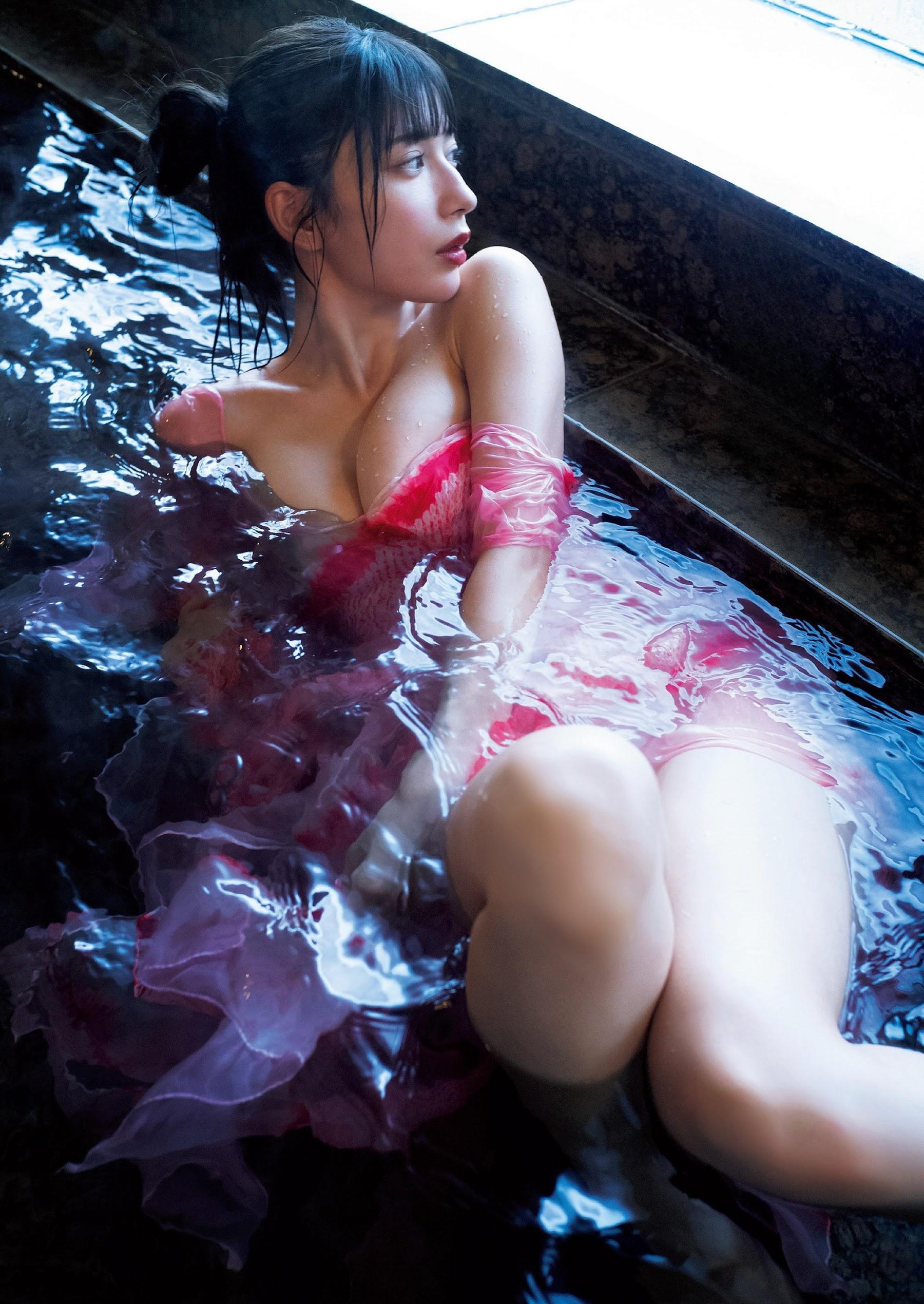芸能アイドルモデル女優水着画像集 24枚目