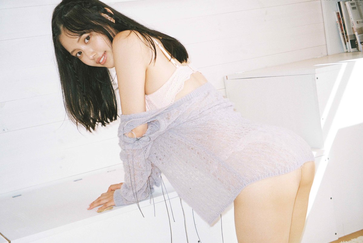 森日菜美 最新グラビア水着画像③ 21枚目