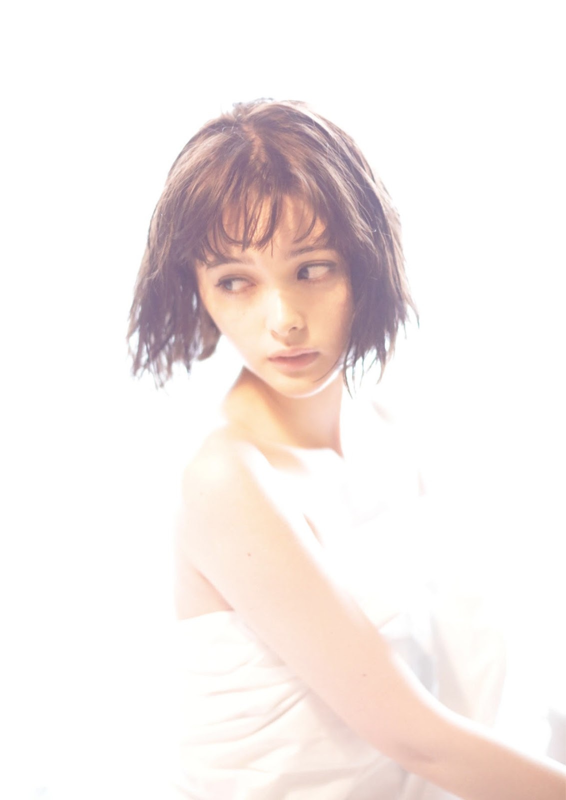 玉城ティナ グラビア水着画像① 2枚目