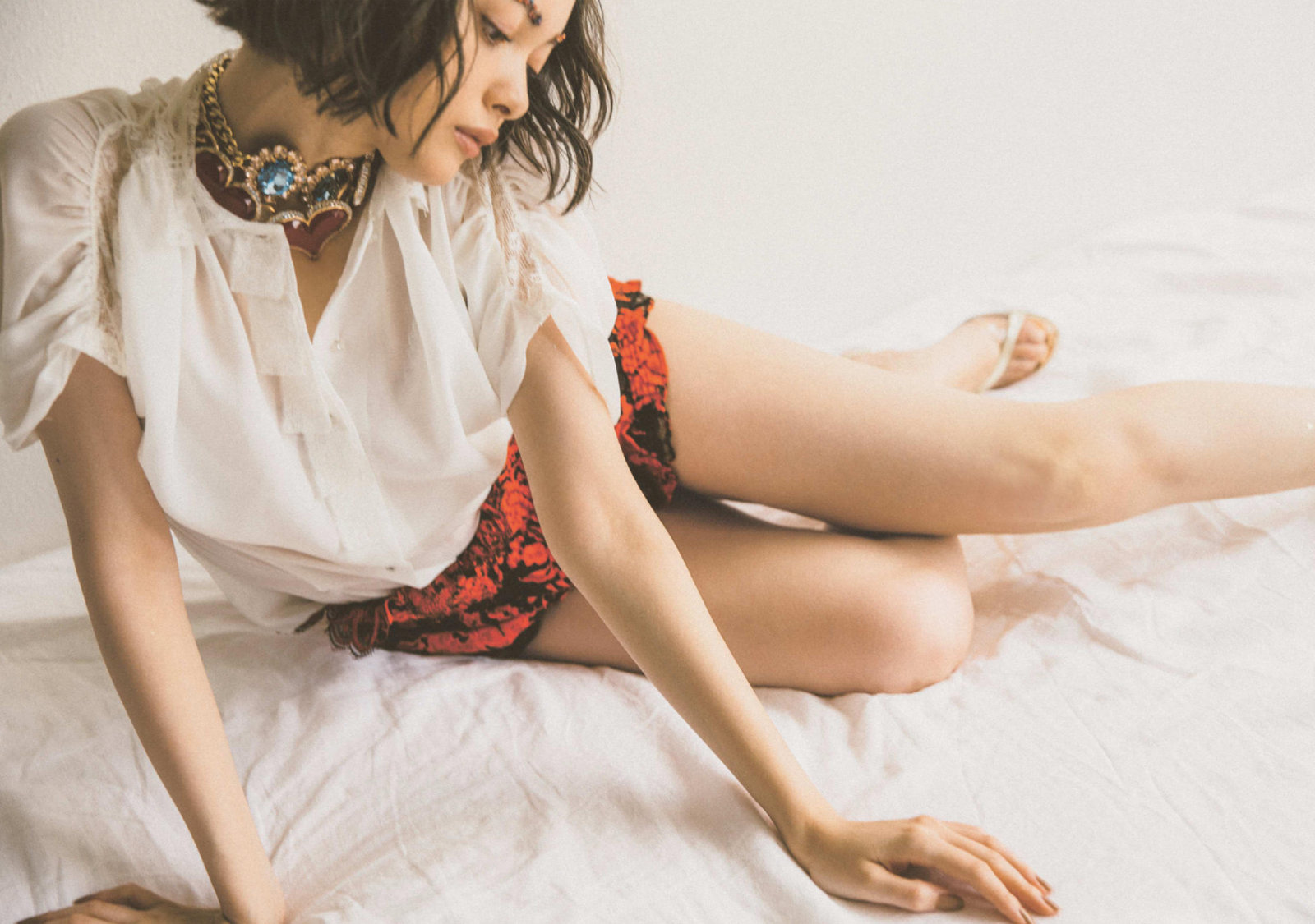 玉城ティナ グラビア水着画像① 8枚目