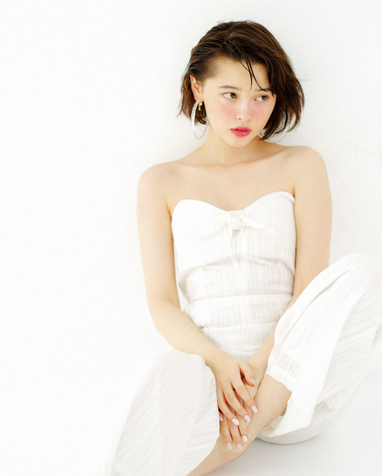 玉城ティナ グラビア水着画像① 25枚目