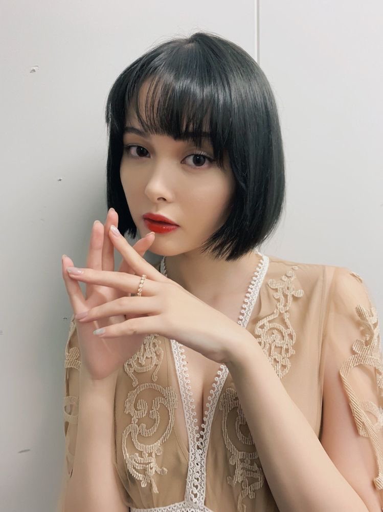 玉城ティナ グラビア水着画像① 27枚目
