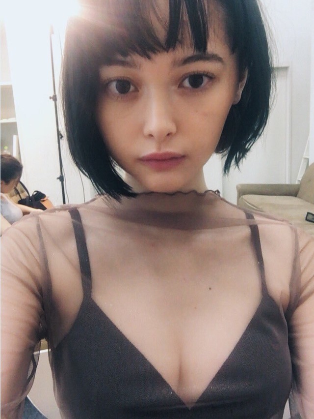 玉城ティナ グラビア水着画像① 30枚目