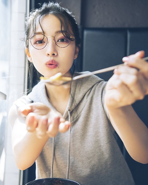 村瀬紗英 世界的美女の水着画像 14枚目