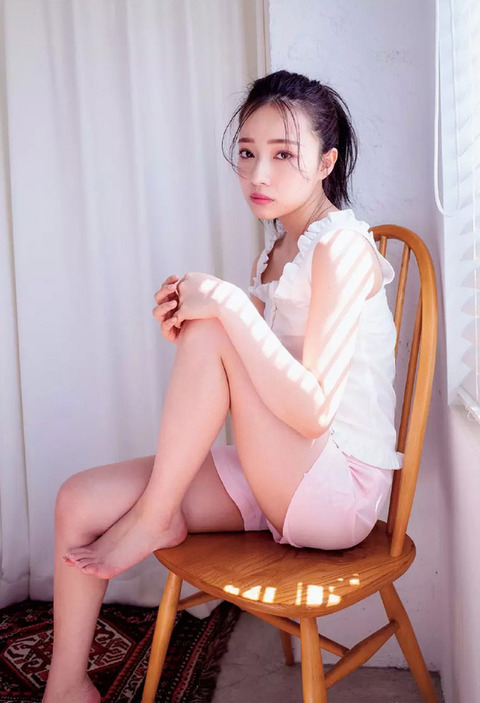 村瀬紗英 世界的美女の水着画像 25枚目