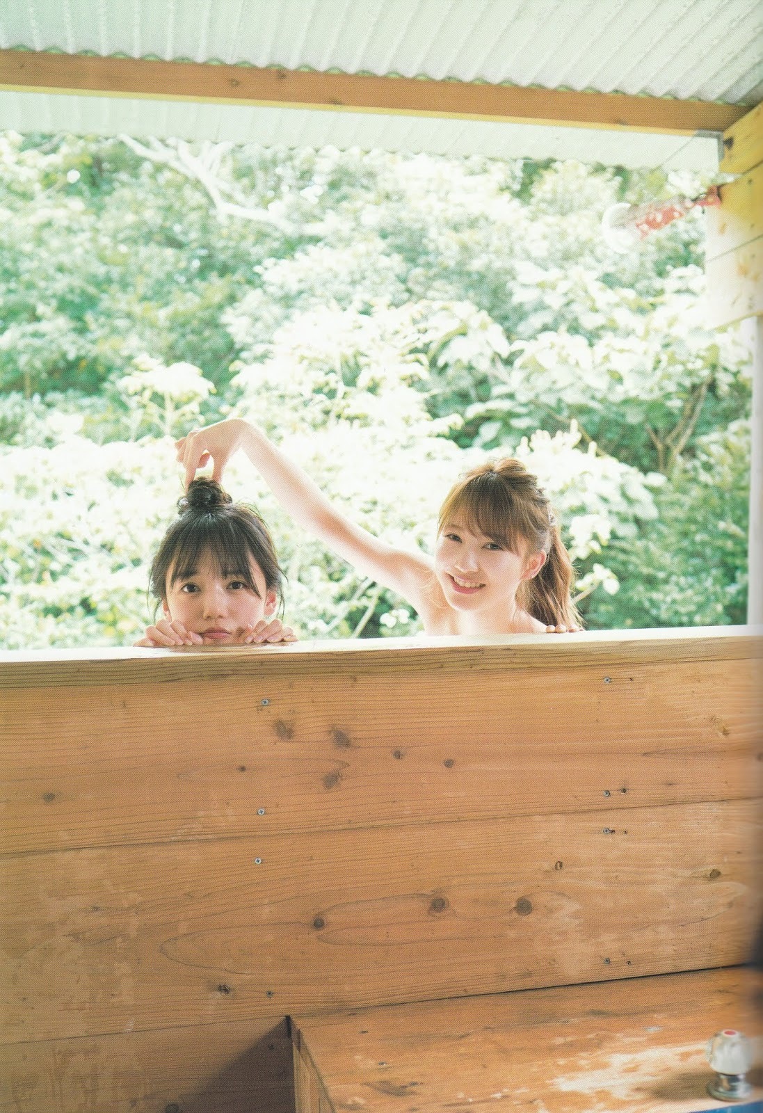 加藤史帆(日向坂46)グラビア水着画像① 25枚目