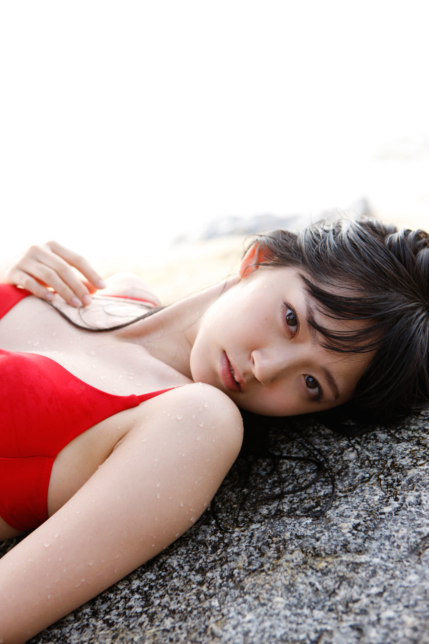 鈴木愛理 グラビア水着画像④ 19枚目