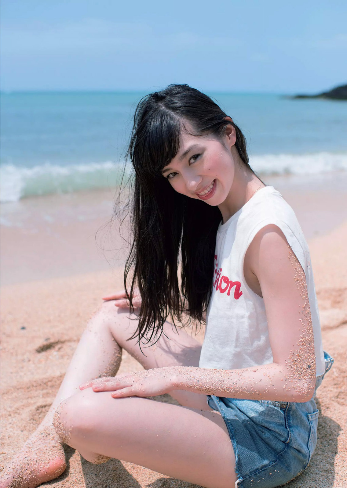 中条あやみ 美人モデルのグラビア水着画像 17枚目