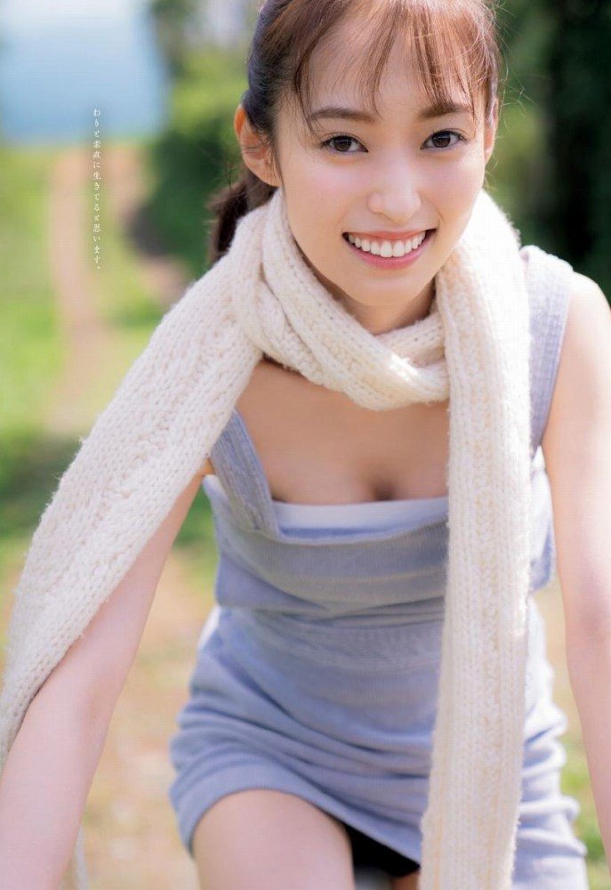 山口真帆 グラビア水着画像① 4枚目