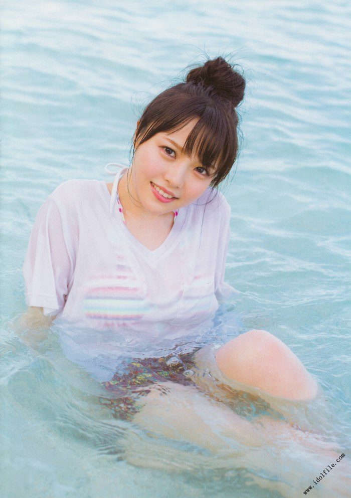 麻倉もも(声優)最新グラビアと水着画像 24枚目