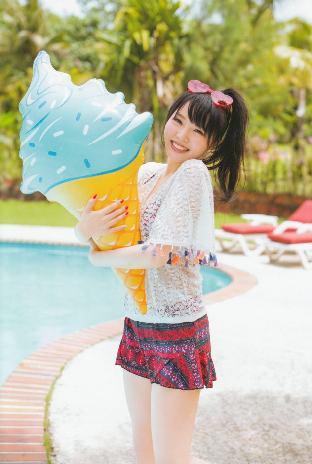 麻倉もも(声優)最新グラビアと水着画像 28枚目