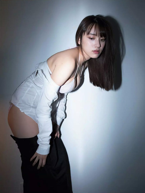 福井梨莉華 最新グラビア水着画像⑥ 18枚目