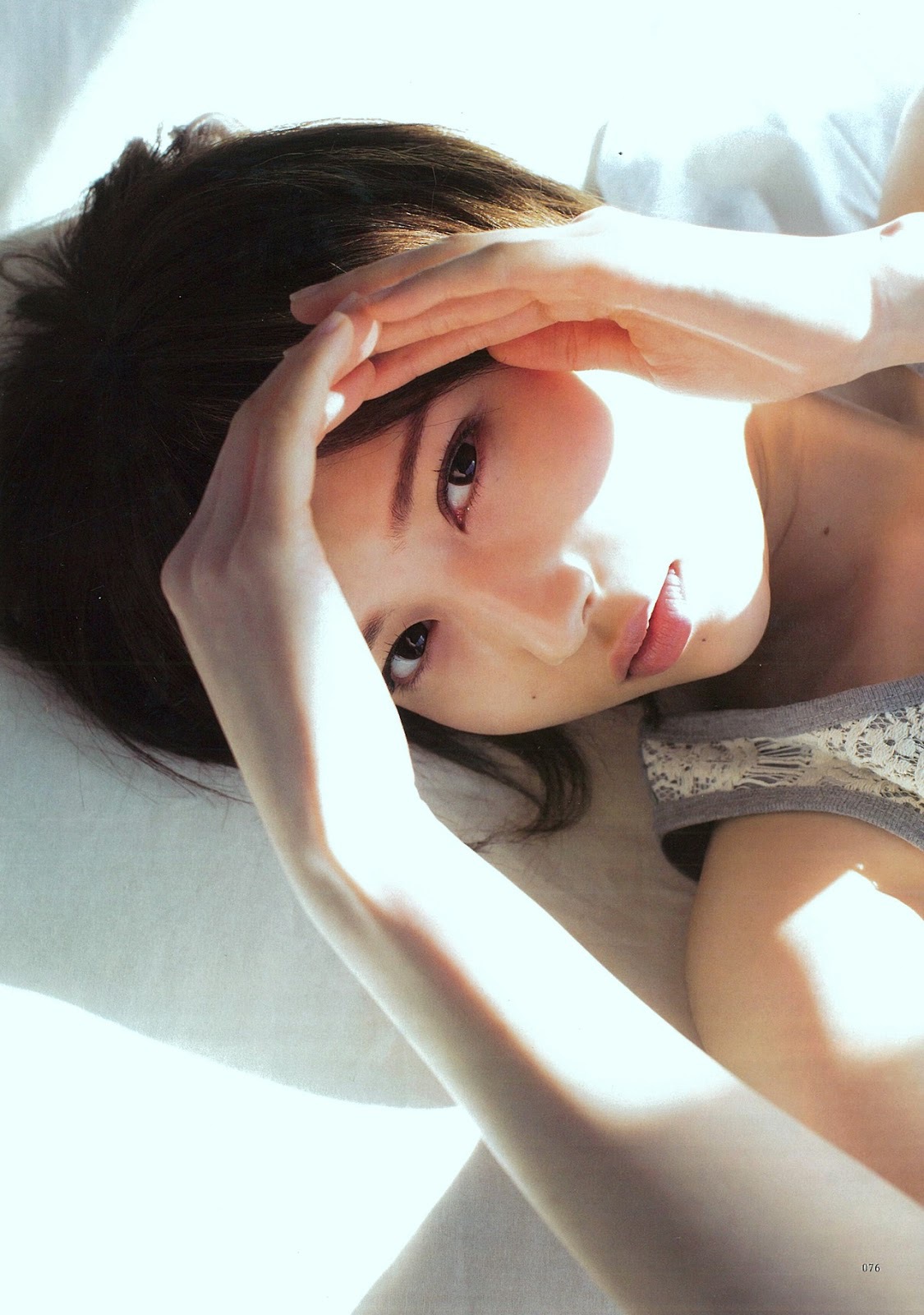 志田愛佳 グラビア画像① 17枚目