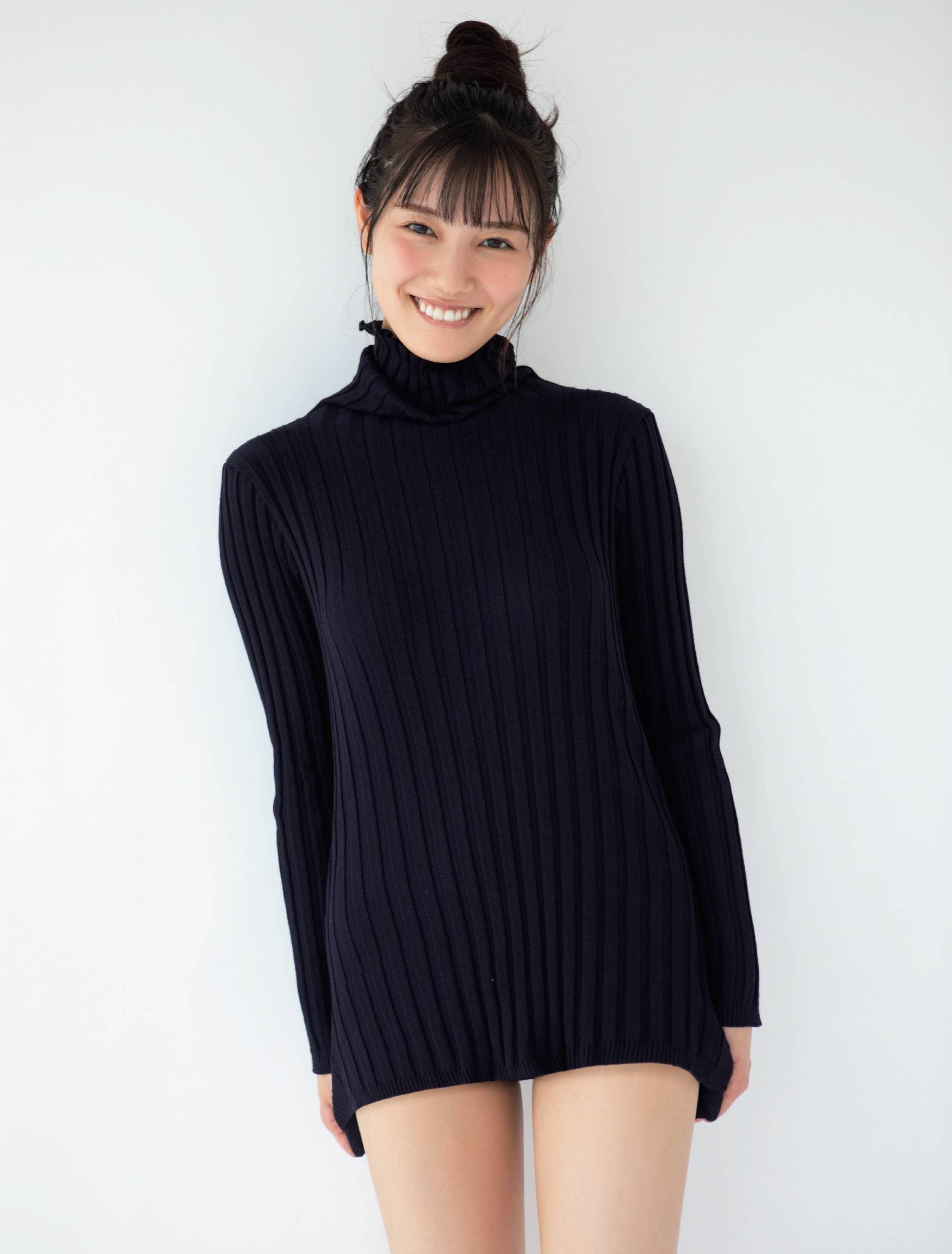 河田陽菜(日向坂46) グラビア水着画像① 12枚目