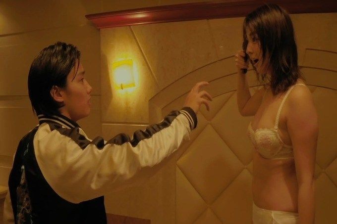 柳ゆり菜 映画で見せた濡れ場画像① 14枚目