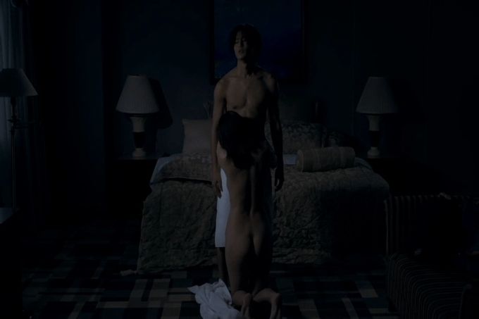 柳ゆり菜 映画で見せた濡れ場画像① 22枚目