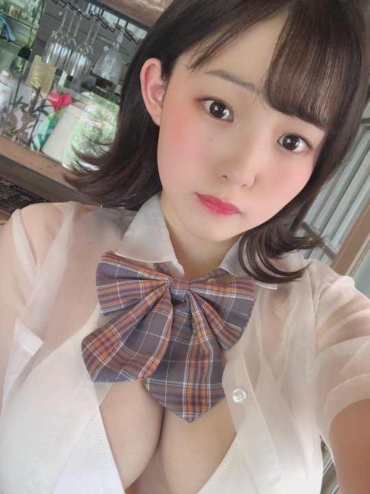 花咲ひより グラビア水着画像② 7枚目