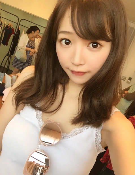 藤田かんな Abema女子アナの谷間画像 9枚目