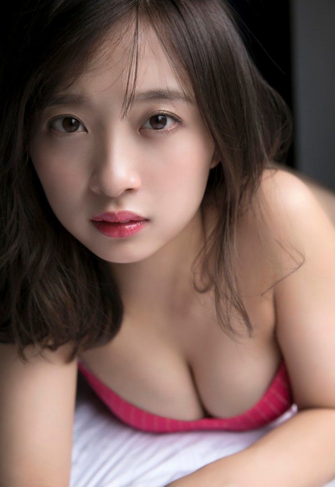 溝端葵 最新グラビア水着画像② 3枚目