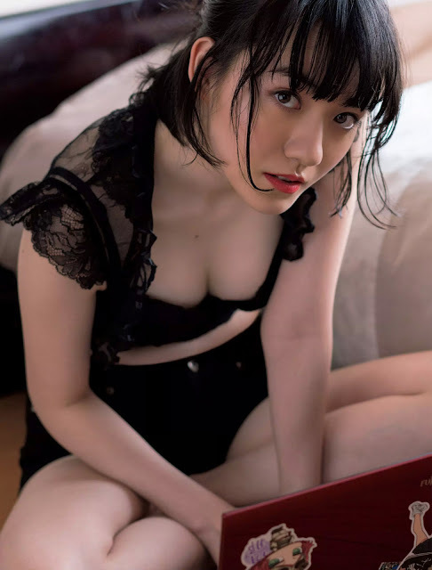 小島藤子 朝ドラ出演女優のグラビア水着画像 25枚目
