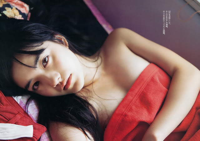 小島藤子 朝ドラ出演女優のグラビア水着画像 30枚目