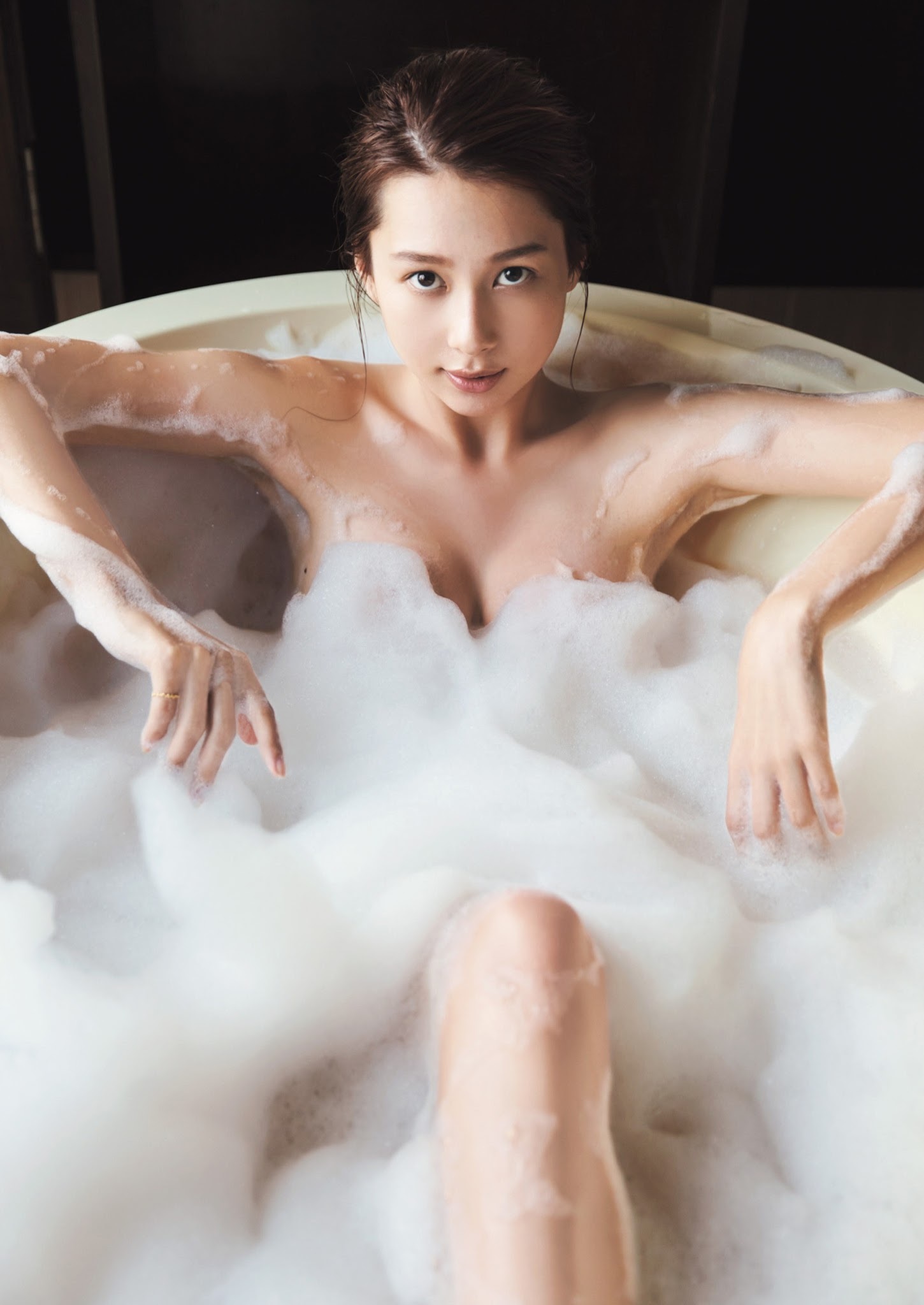 Niki(丹羽仁希) グラビア水着画像② 30枚目