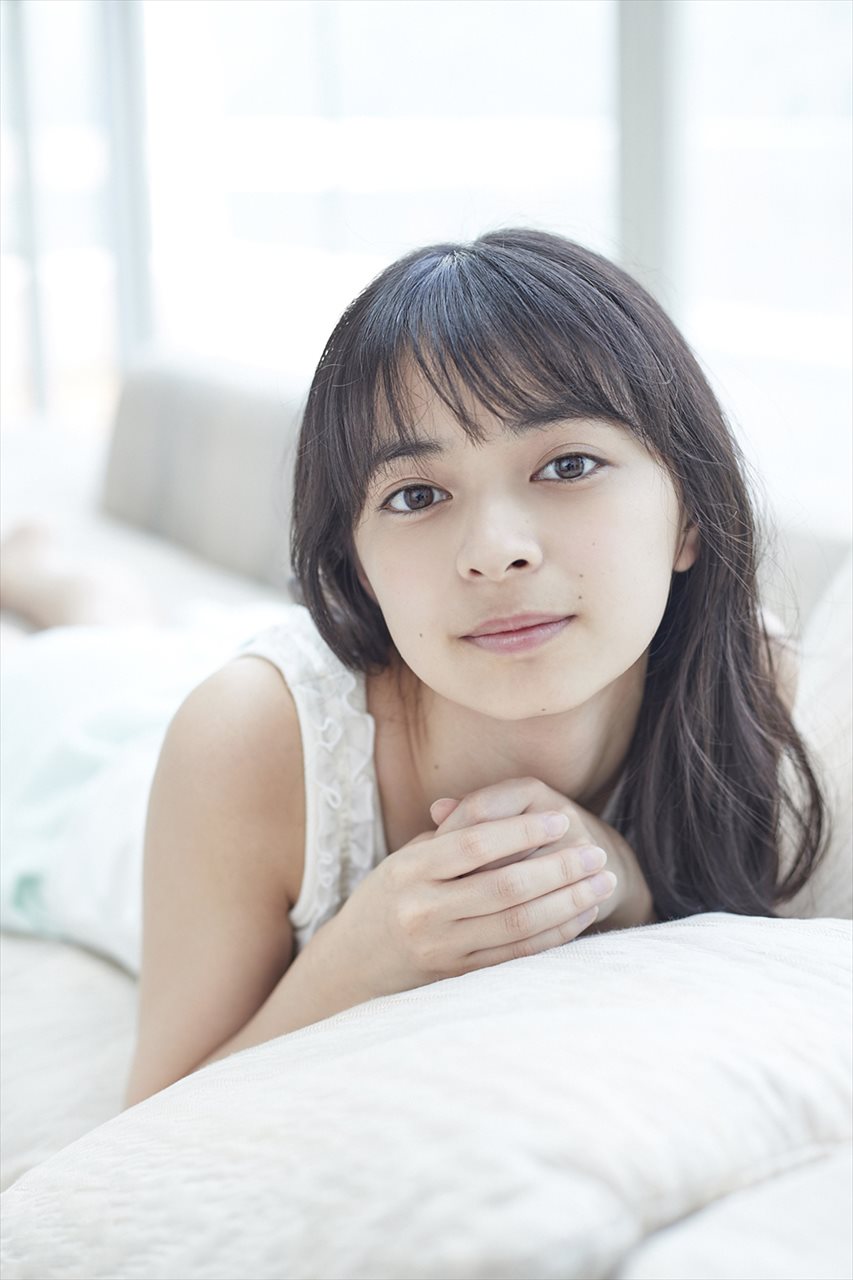 上國料萌衣(アンジュルム) 最新グラビア画像 20枚目