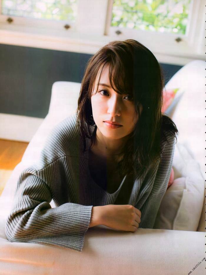 志田音々 最新グラビア水着画像⑬ 19枚目
