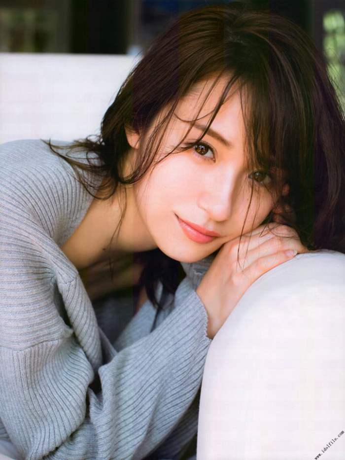 志田音々 最新グラビア水着画像⑬ 21枚目